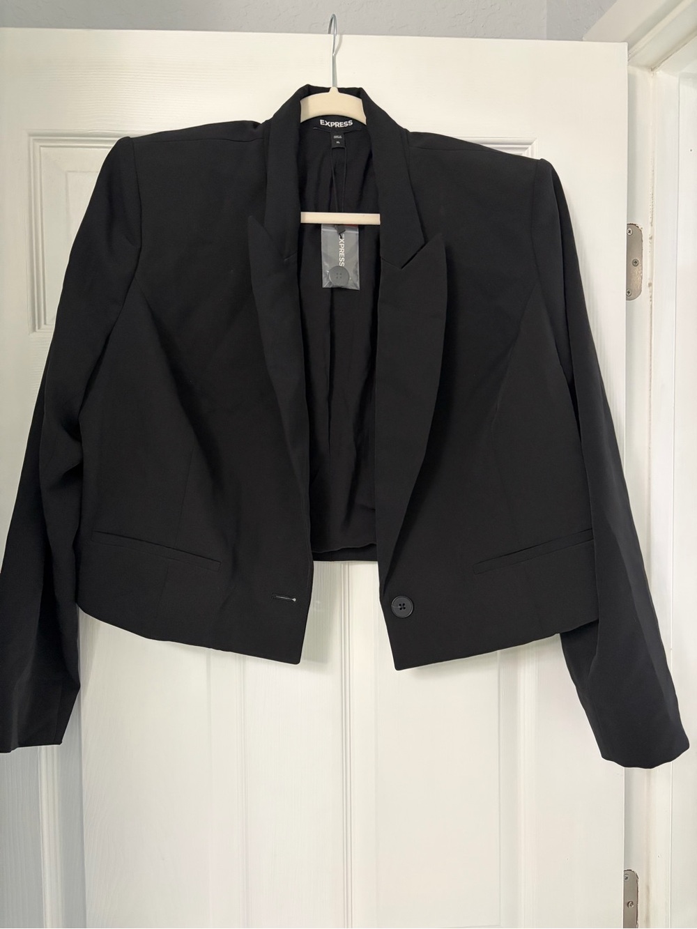 Express Black Cropped Single-Button Blazer